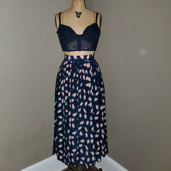 Bra - Picture 1 of 4